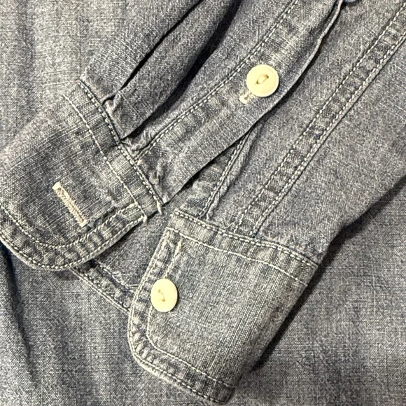 Madewell Light Blue Denim Shirt - Picture 5 of 5